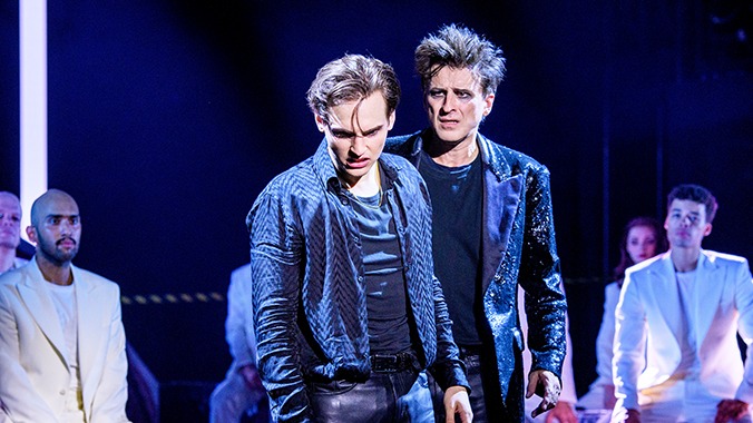 Impressionen von Moritz Mausser und Alex Melcher in dem Falco-Musical "Rock Me Amadeus" im Ronacher Wien